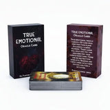 Boîte noire rectangulaire avec texte blanc true emotional oracle card et cœur rouge design peinture à lhuile pour tarots adultes émotions