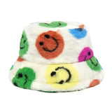 Bob fourrure émoji blanc avec motifs de visages souriants colorés en vert orange jaune et rose en peluche