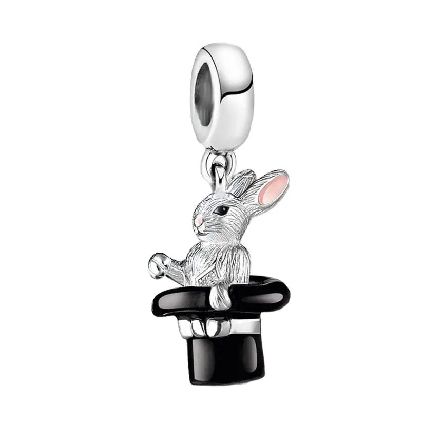 Charme argent lapin magicien en argent sterling avec oreilles roses sur chapeau noir pour bracelet ou collier
