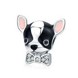 Charm chien argent en forme de chihuahua noir et argent avec oreilles roses et nœud papillon cristal pour bracelet chiens argent apporte une touche d’élégance