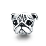 Charm chien argent en forme de carlin avec yeux et nez en émail noir pour bracelet chiens argent et touche d’élégance