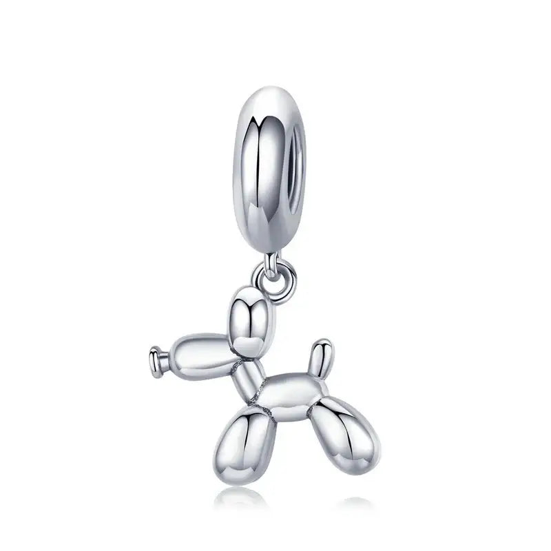 Charms pour bracelet chiens argent en forme de chien avec finition métallique polie pour une touche d’élégance