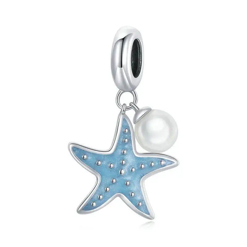 Charme argent en forme detoile de mer bleu clair avec des pois metalliques et une perle blanche pour bracelet océan