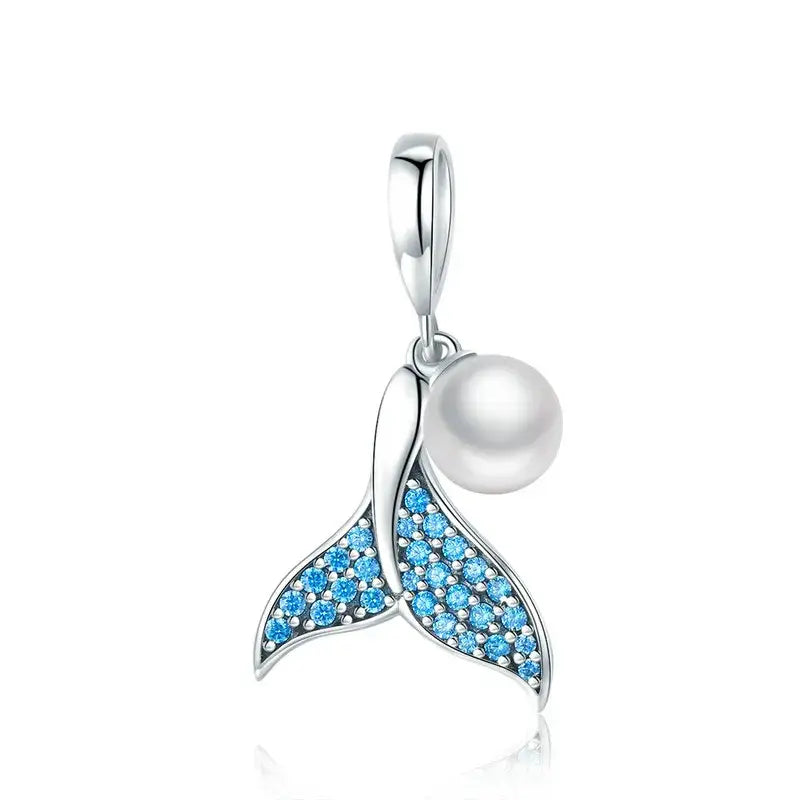 Charms argent en forme de queue de sirène argentée ornée de cristaux bleus et perle pour bracelet océan