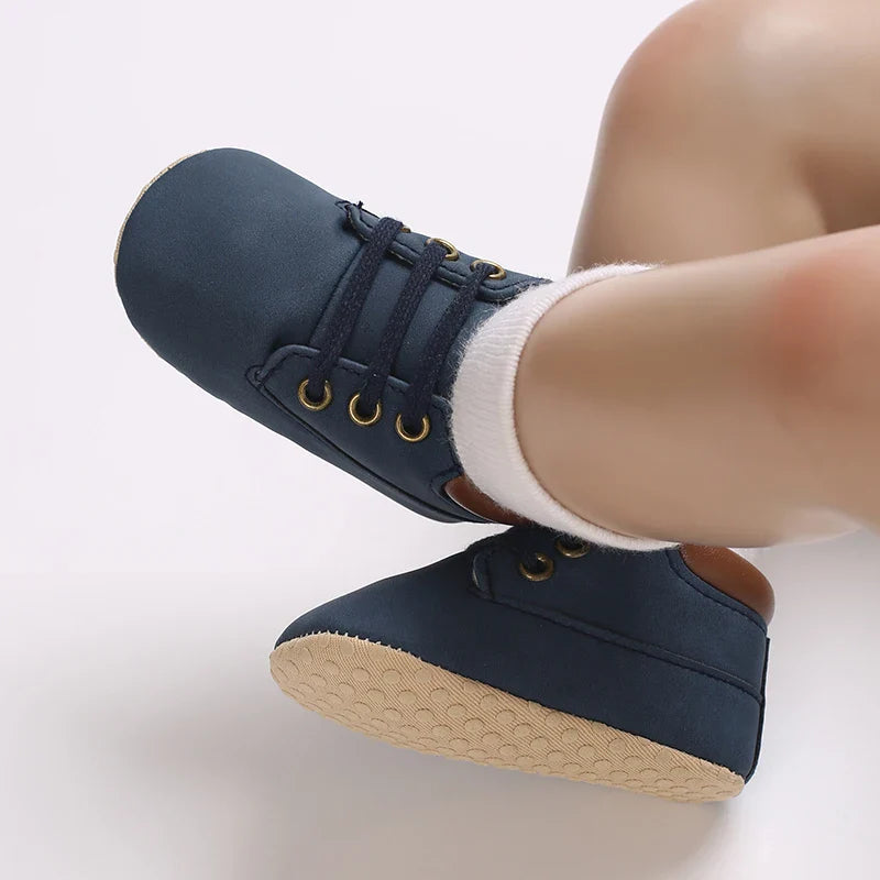 Chaussure bebe en cuir solide | CozyWalk