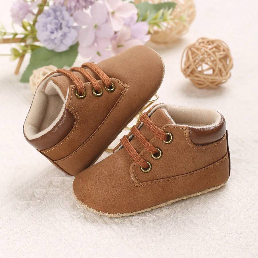 Chaussure bebe en cuir solide | CozyWalk