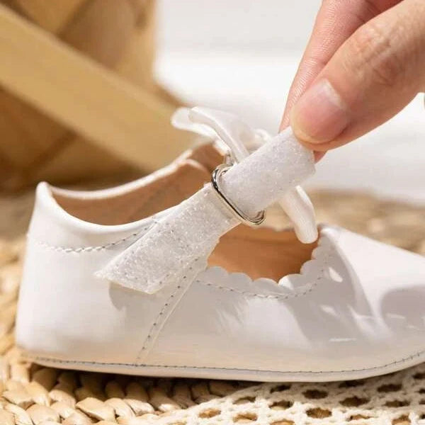 Baby girl shoes with bow tie | ChicStep