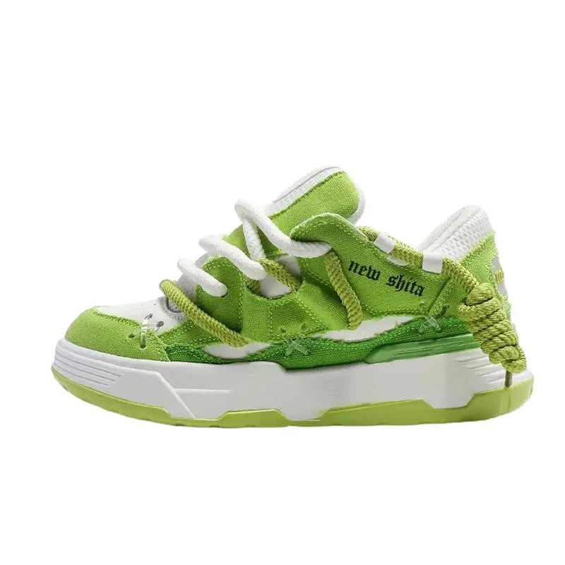 Chaussures luxe sport unisexe lime vert et blanc avec tige en toile texturée, lacets tressés et logo new shita brodé