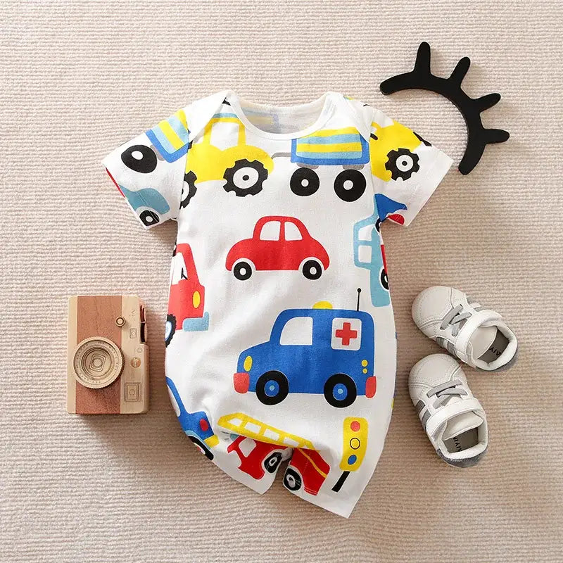 Combinaison bébé véhicules en coton blanc à manches courtes avec motifs véhicules colorés pour petits explorateurs