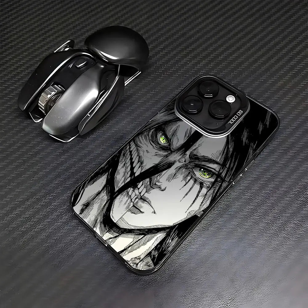 Coque iphone anime attaque des titans pro max noir avec illustration grise d un personnage anime aux yeux verts au dos
