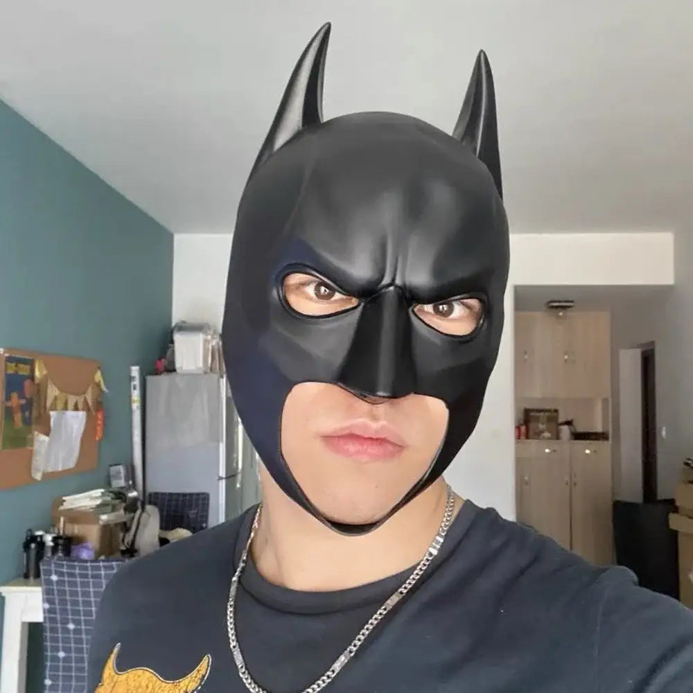 Masque batman unisexe noir en latex naturel brillant avec oreilles pointues et découpes pour les yeux pour cosplay