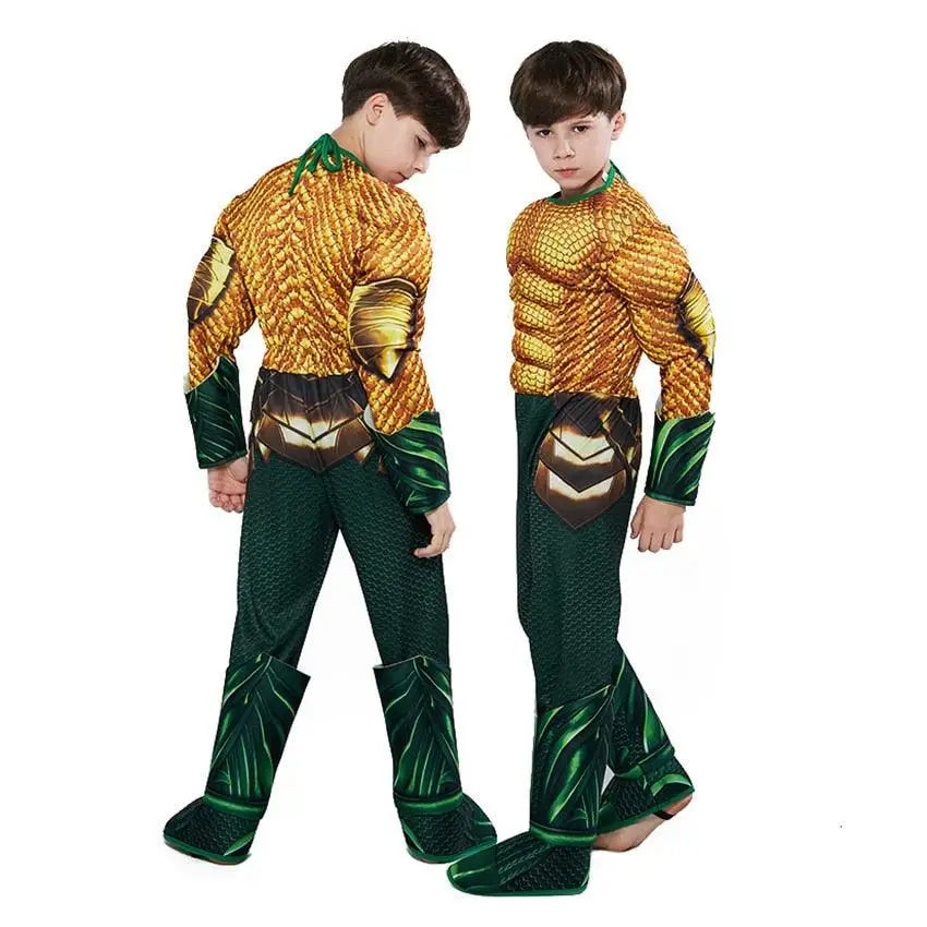 Costume aquaman pour enfant avec tissu texturé vert et doré effet écailles et épaulettes renforcées idéal déguisement carnaval magasins de jouets