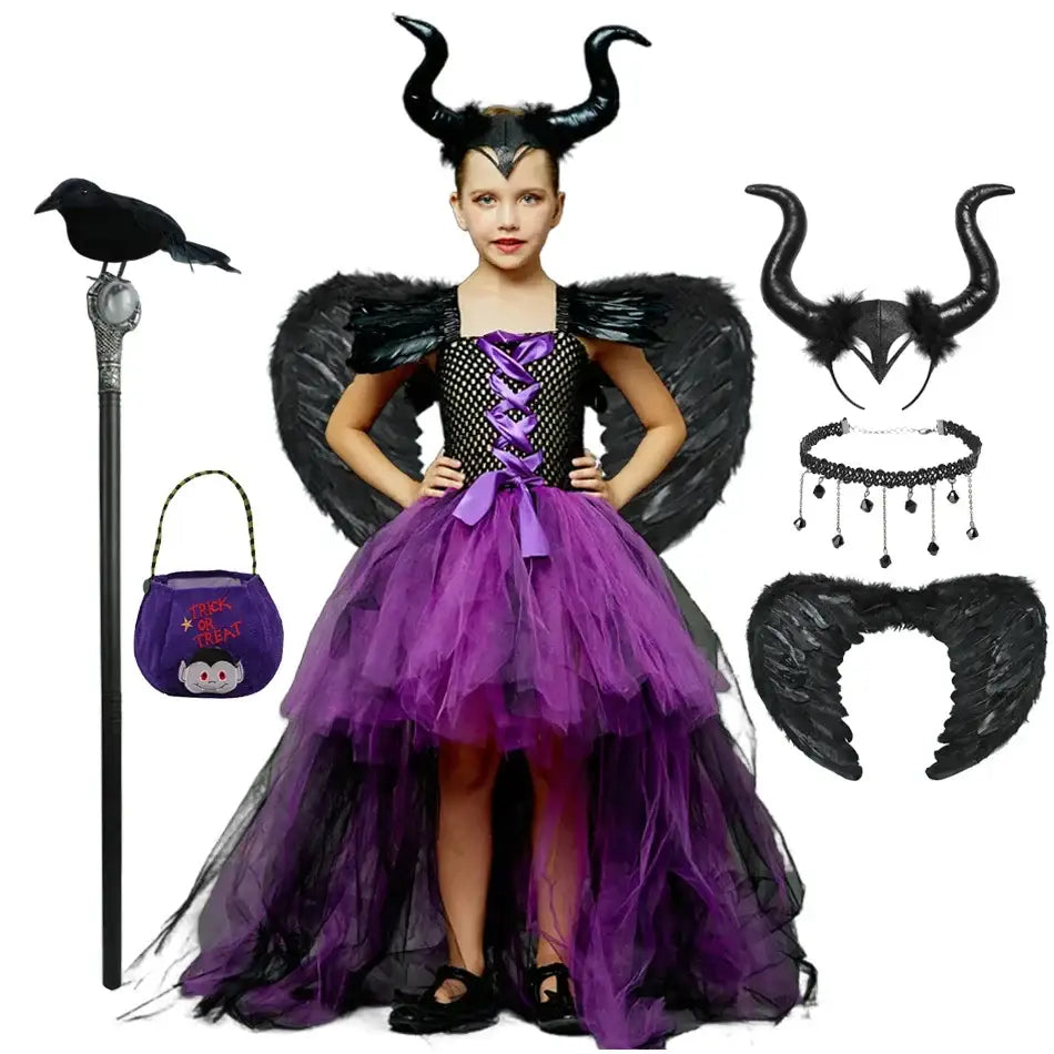 Costume halloween enfant maléfique avec robe tulle violette et noire, corsage à lacets, ailes, cornes et accessoires complets