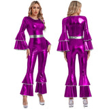 Déguisement disco femme en combinaison métallique magenta avec manches cloche évasées et ceinture argentée