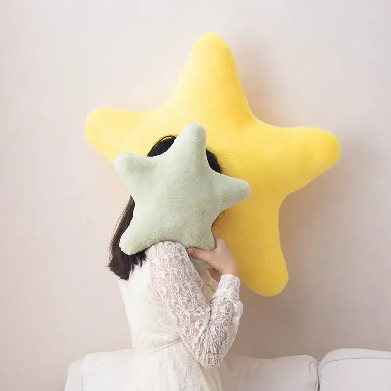 Star-shaped decorative cushions
