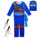 Déguisement ninjago enfant bleu et orange en polyester léger avec capuche ceinture et deux tantō argentés pour fêtes déguisées
