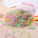 Un lot de 500 élastiques pastel pour bracelets uniques idéal pour loisirs créatifs et déguisement carnaval