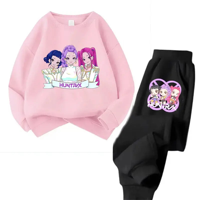 Sweatshirt rose manches longues avec graphique anime demon hunters et texte huntrx ensemble sweat pantalon couleurs disponibles