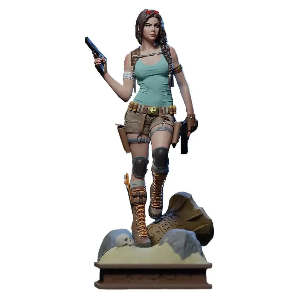 Paintable Figurine Lara Miniature