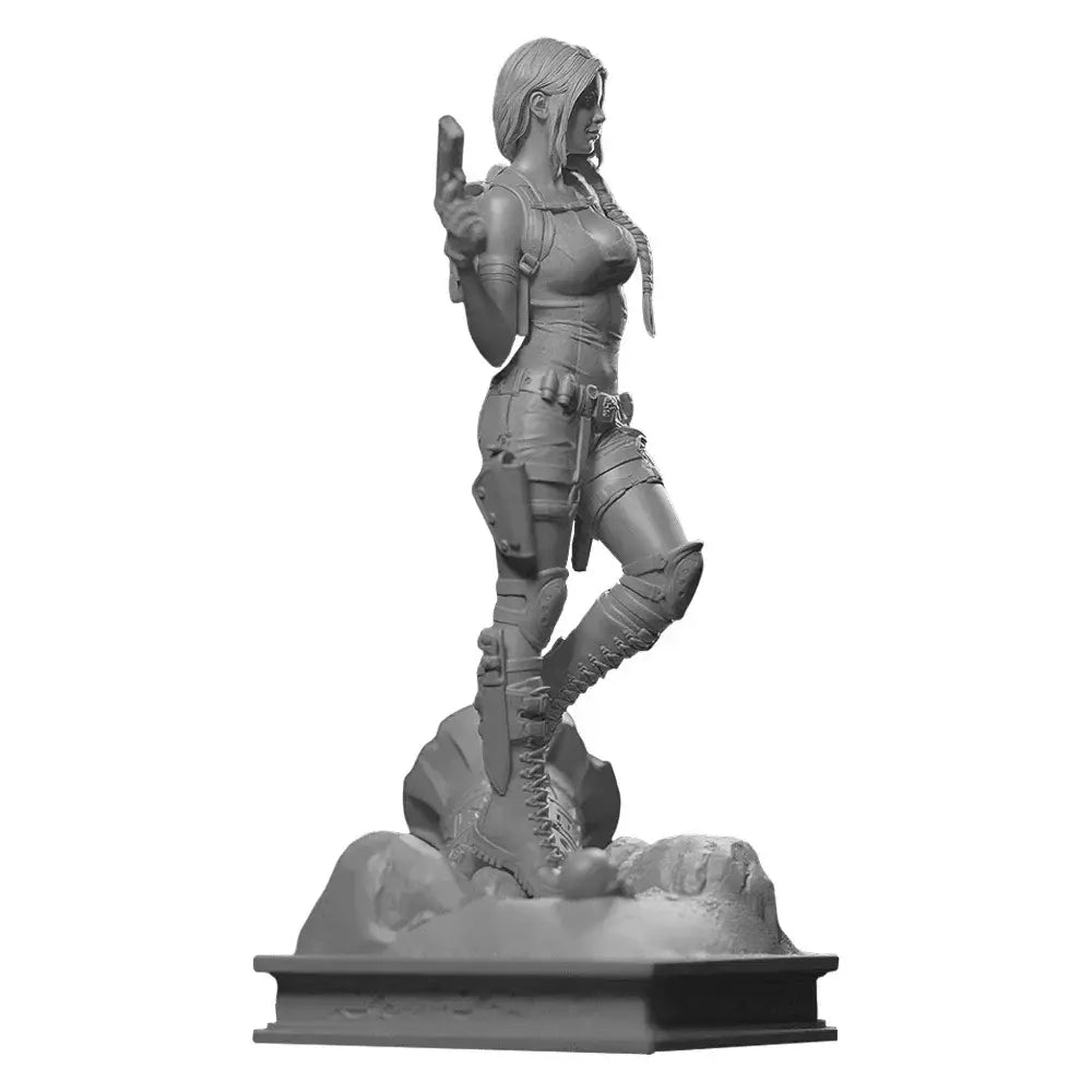 Paintable Figurine Lara Miniature