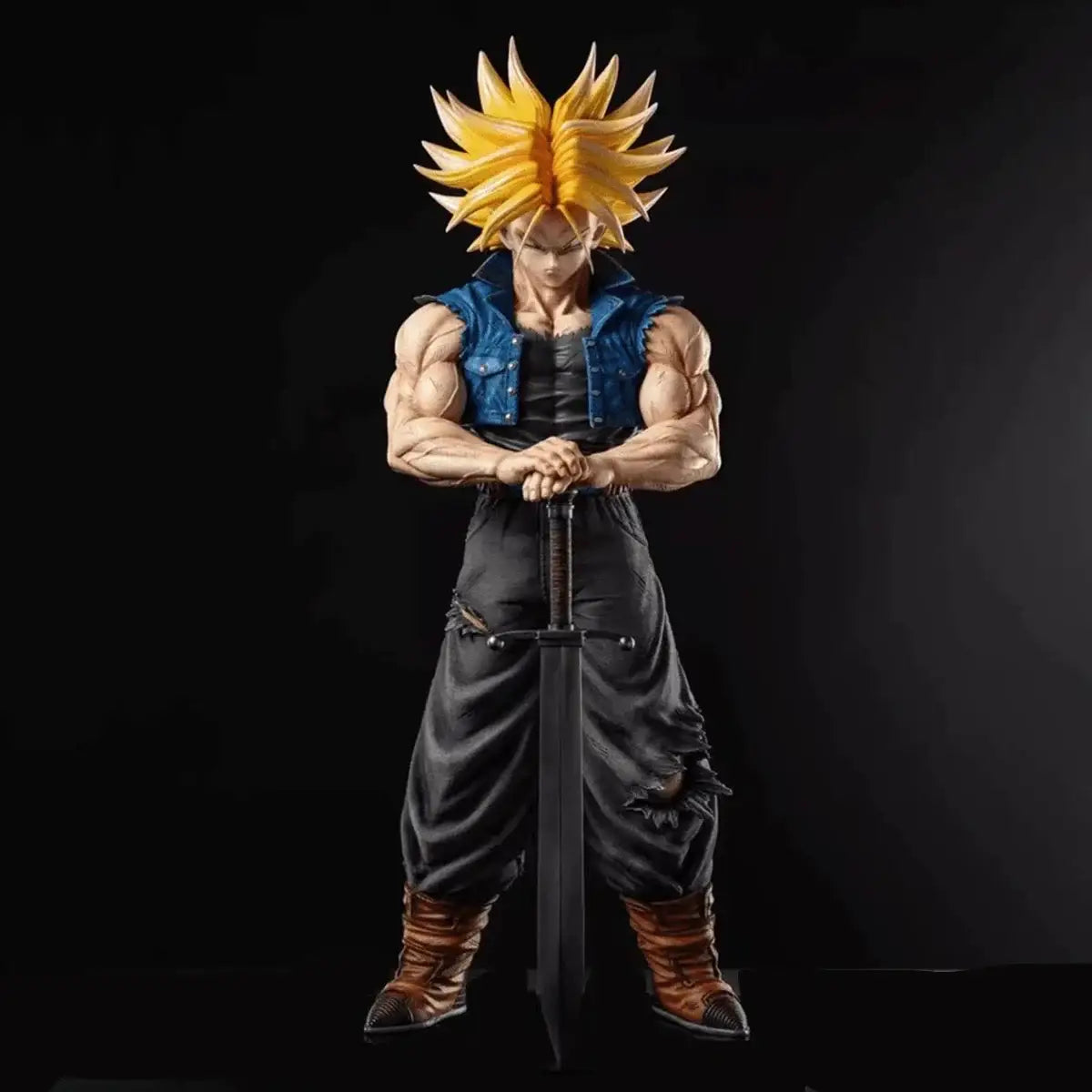 Figurine dragon ball trunks super saiyan cheveux dorés en gilet bleu et pantalon noir avec pose dynamique et détails soignés