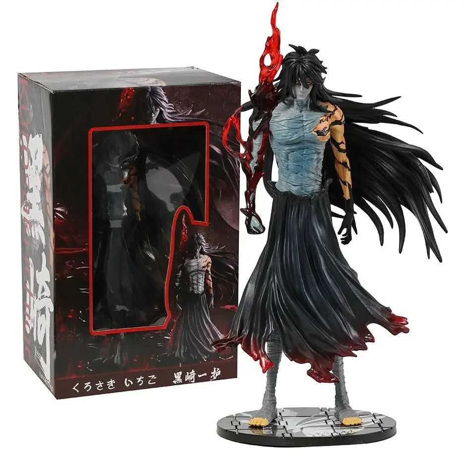 Figurine articulée ichigo kurosaki en pvc avec peau bleu gris et marquages orange tenant une épée rouge en flammes