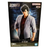 Figurine city hunter ryohei kuroda en blazer gris manches retroussées sur chemise rouge foncé pour collection nicky larson