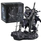 Figurine dark souls iii chevalier artorias en armure noire et argent avec gemmes rouges sur socle rocheux entouré d’épées