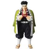 Figurine demon slayer himejima gyomei fidèle à l’anime avec cheveux noirs épineux et perles rouges, vêtue de cape kaki