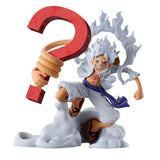 Figurine gear porte stylo monkey d luffy avec personnage anime cheveux blancs en robe blanche et ceinture violette tenant un point dinterrogation rouge