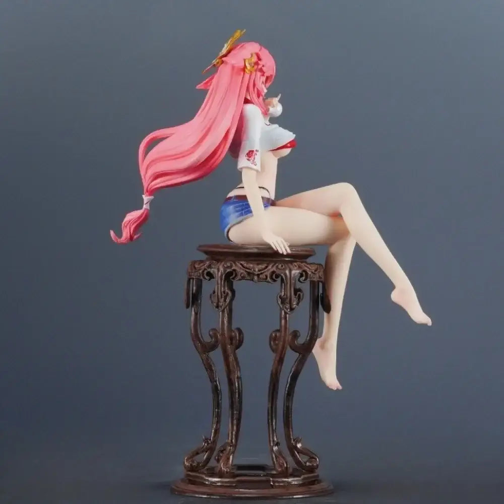 Genshin Impact Yae Miko Figurine
