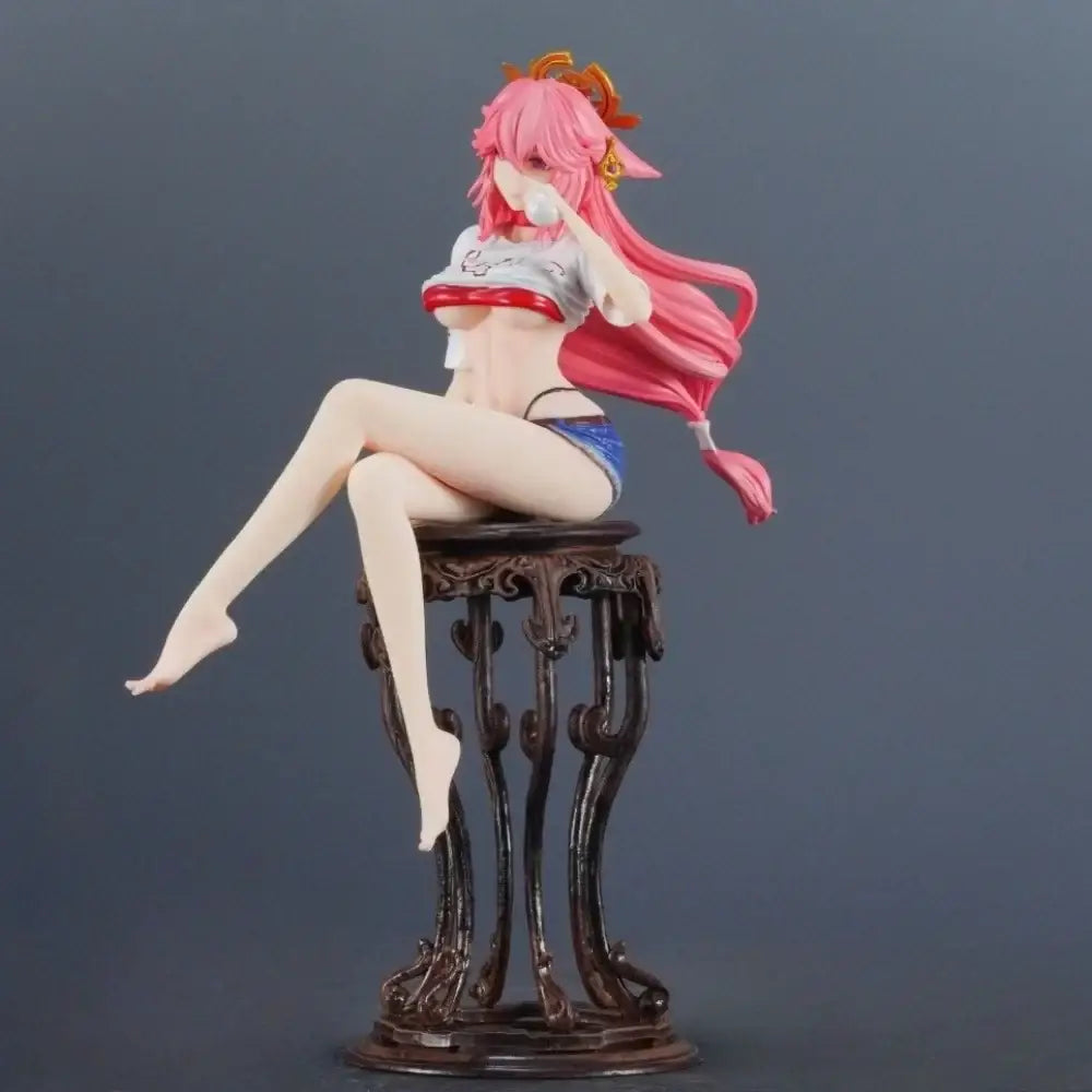 Genshin Impact Yae Miko Figurine