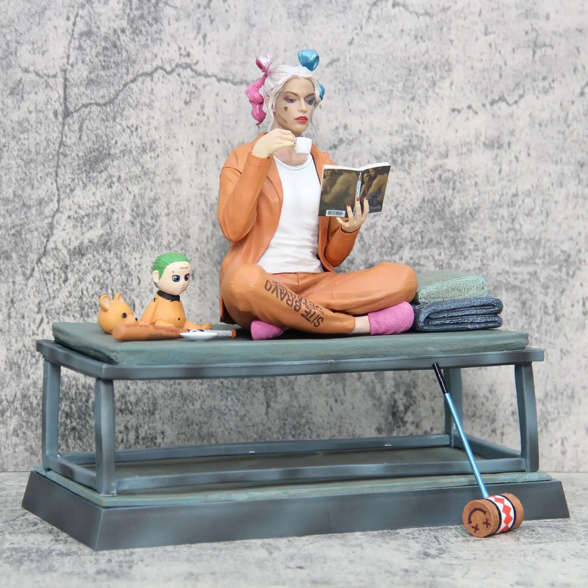 Harley Quinn Suicide Squad Figure