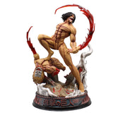 Figurine l’attaque des titans en résine détaillée montrant un titan musclé en action avec des tendrils rouges sur un titan tombé
