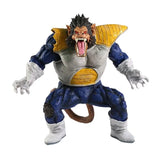 Détaillée figurine ohzaru vegeta dbz en plastique avec cheveux noirs, yeux rouges, armure bleue et jaune forme ohzaru