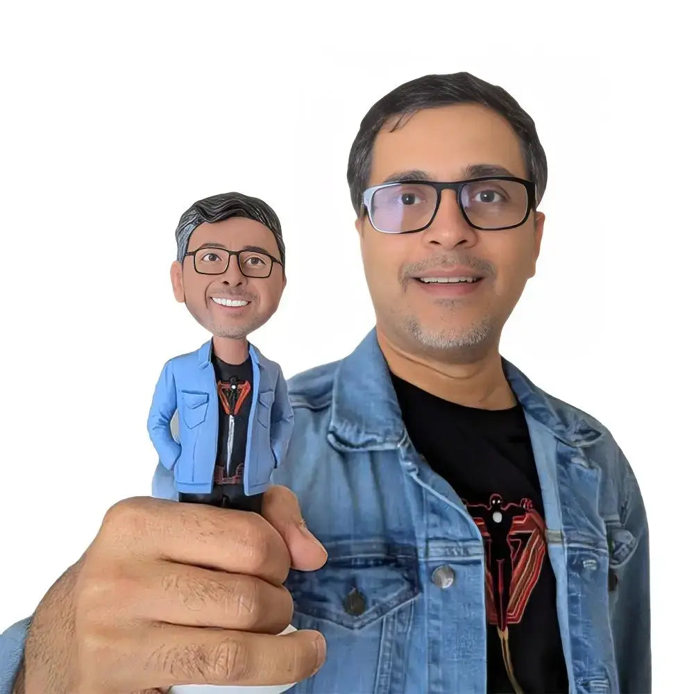 Customizable figurine made to measure