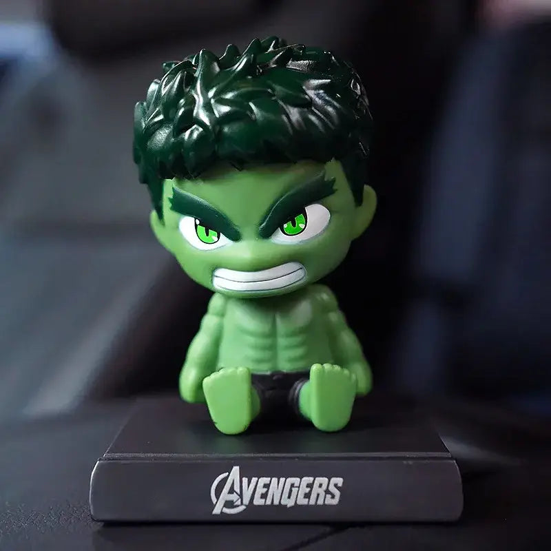Figurine marvel hulk verte avec tête oscillante cheveux en piques yeux lumineux sur base noire avengers pour voiture