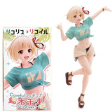 Figurine sexy chisato nishikigi d une fille blonde dynamique en t shirt teal et short beige avec pose séduisante et détails minutieux