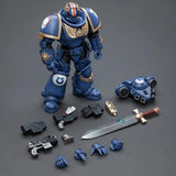 Warhammer 40,000 Lieutenant Argaranthe Miniature
