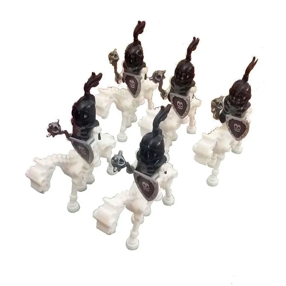 Ensemble de six figurines lego squelette ninja pirates noires et blanches en plastique avec armes et boucliers crane