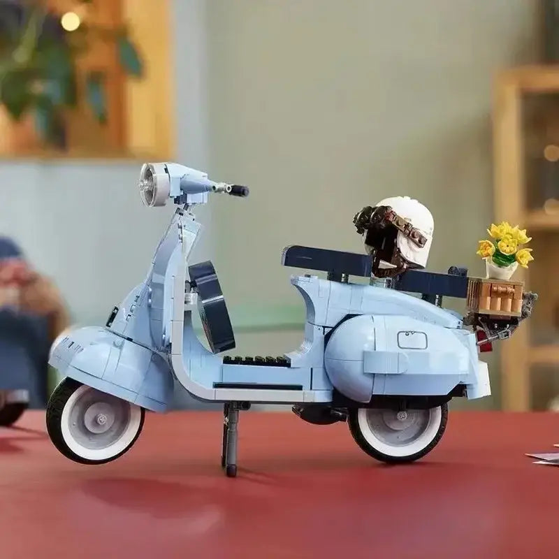 Vespa Motorcycle Construction Set