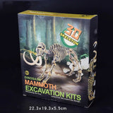 La boîte du kit d’excavation dinosaure jurassique pour enfant avec une scène préhistorique illustrée et le modèle mammouth en 3d assemblé