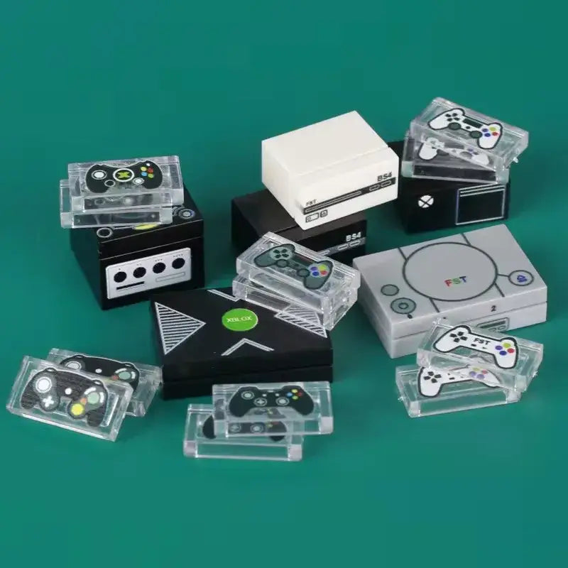Une collection lego moc de consoles de jeu miniatures et manettes en plastique clair accessoire lego adulte pour salle de jeux casino