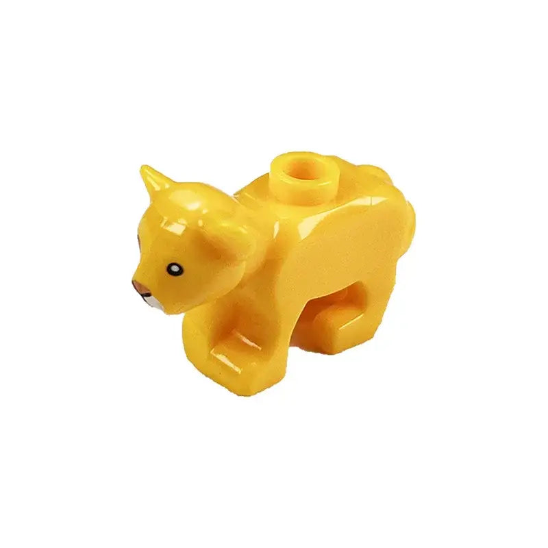 Lego moc jaune lion minifigure en plastique avec yeux noirs moulés et petit nez marron lego animaux de ferme