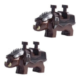 Lego moc warhog marron en plastique avec armure metallique argent et defense blanches accessoire lego medieval