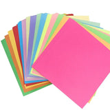 Un lot de 100 papiers origami carré double face couleur unie en feuilles vibrantes rose vert bleu jaune et violet