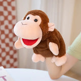 Une marionnette animal en peluche marron avec visage rose yeux noirs et bouche rouge en matériaux doux pour spectacles inoubliables