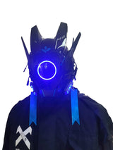 Masque cyberpunk techwear noir avec visière transparente éclairage led et pointes angulaires pour conventions cosplay confort optimal