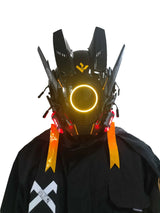 Masque cyberpunk techwear noir avec visière transparente éclairage led jaune et accents rouges pour conventions cosplay confort optimal