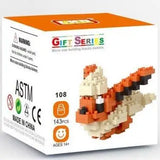 Modèle micro construction orange et beige d’une créature renard dans mini brique figurines pokémon avec nano bricks